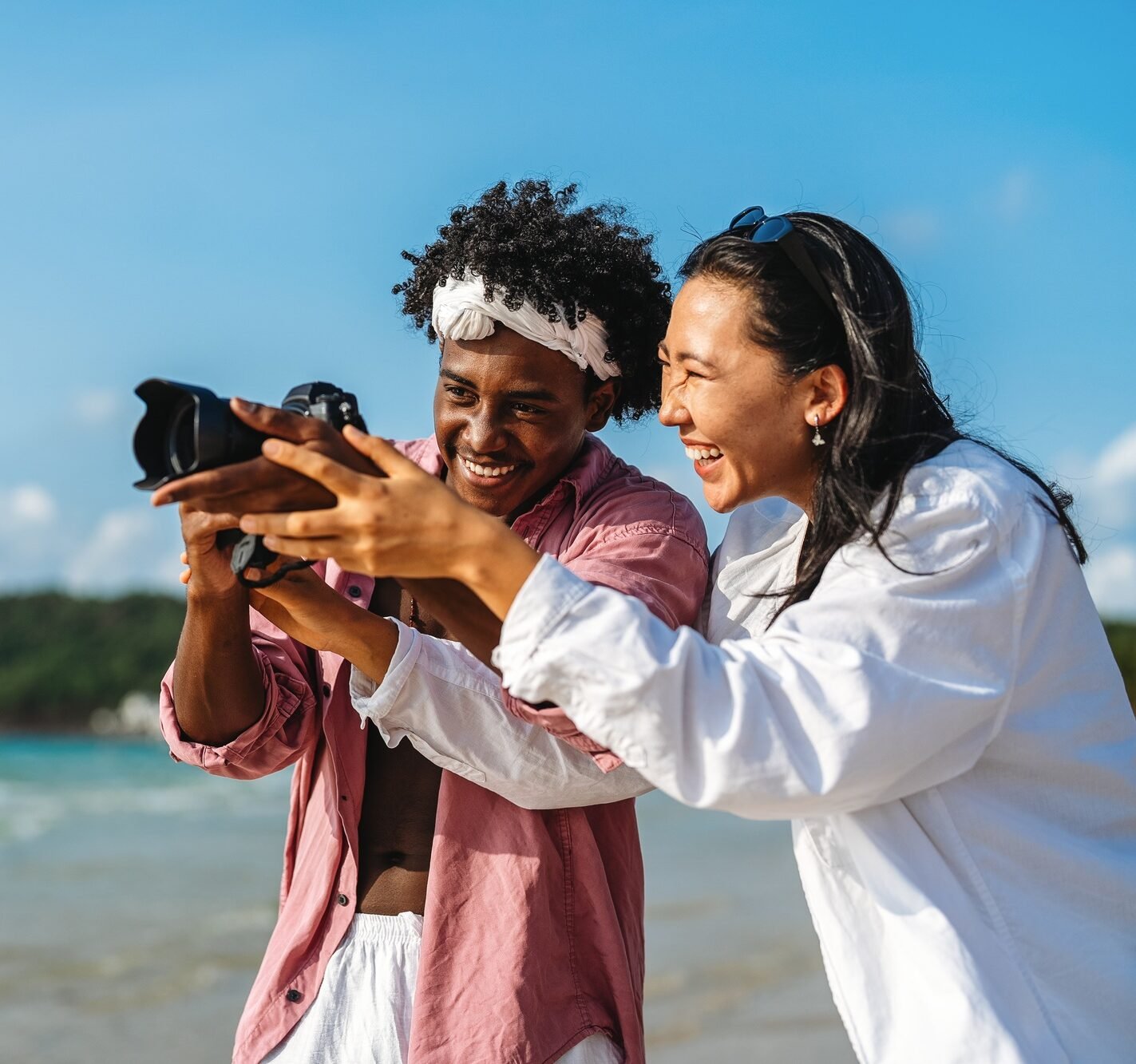 https://safelyinsure.net/wp-content/uploads/2025/07/couple-enjoying-their-tropical-vacation-with-peace-of-mind-secured-by-reliable-travel-insurance-e1753448377313.jpg